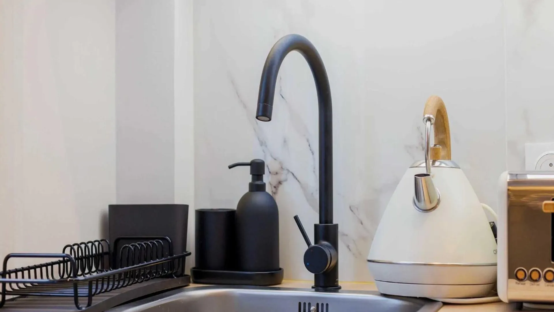 아파트 Appartement In The Heart Of Paris Eiffel Tower 프랑스